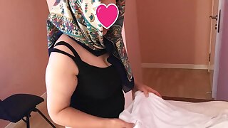Turbanli Hatice Genc Sevgilisine Siktiriyor Turkish Mom